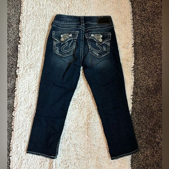 Capri Jeans  - Picture 4 of 5